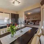 House Karla Villa