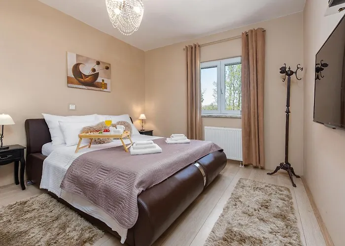 Вілла House Karla Задар