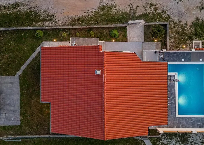 Вілла House Karla