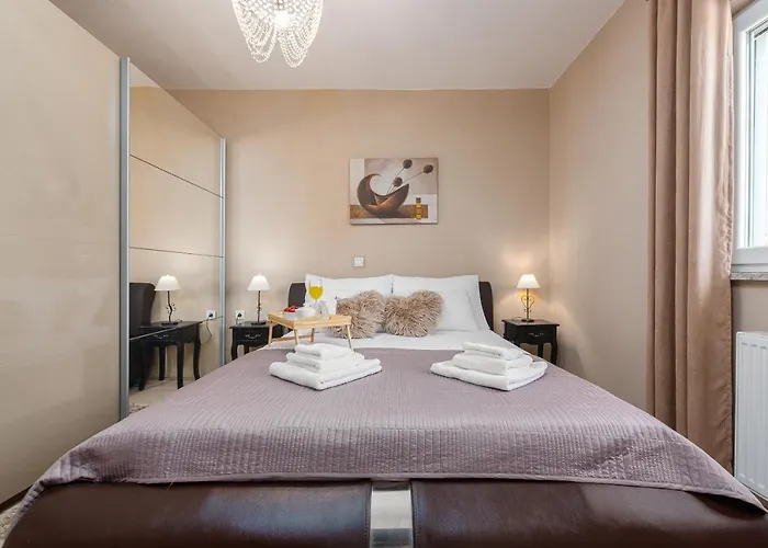 House Karla Вілла *